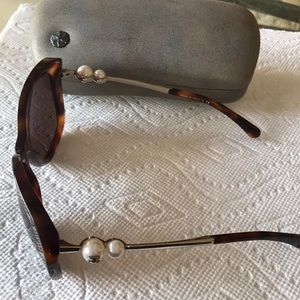 Channel sunglasses 😎